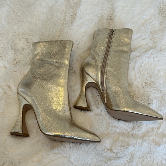 Steve Madden Vivy Gold Metallic Mid Calf Boots - Picture 3 of 14